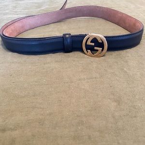 GUCCI BLACK INTERLOCKING GG BLACK LEATHER BELT